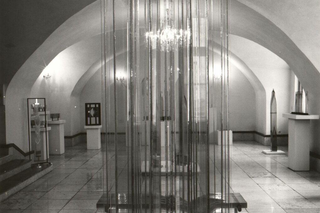 Valér Kováč – vrstvené sklo